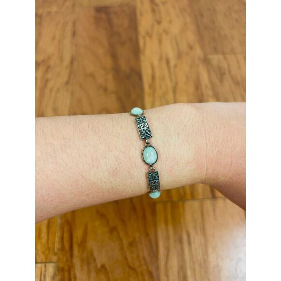 B10 Sterling Silver 925 Vintage Bracelet Green Stone Old Money Coquette Asian - Picture 3 of 9